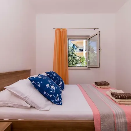 Flora Apartment Trogir Exterior photo
