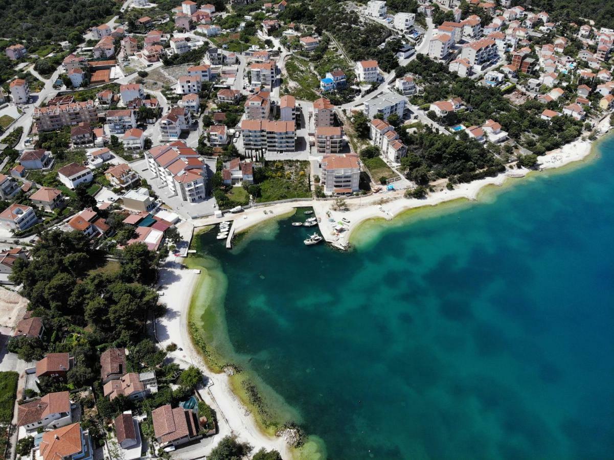 Flora Apartmán Trogir